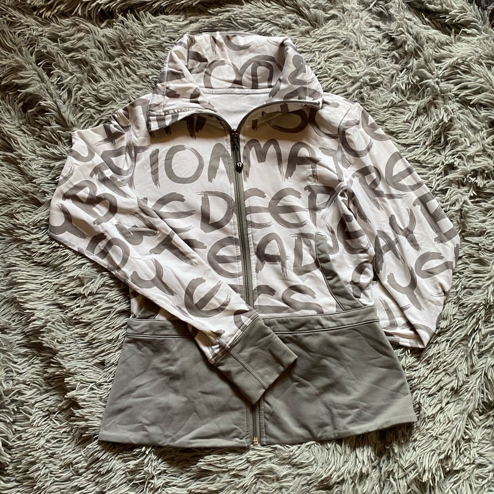 Lululemon women’s zip up jacket